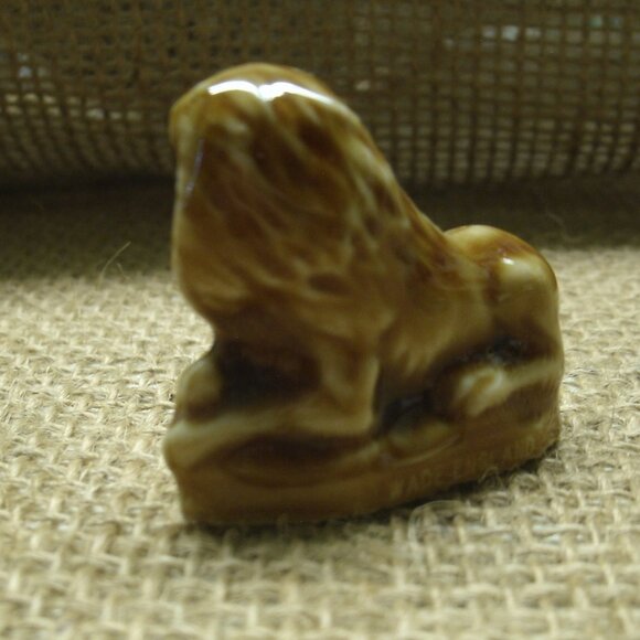 Vintage Wade Whimsies Lion Porcelain Figurine - Picture 6 of 12